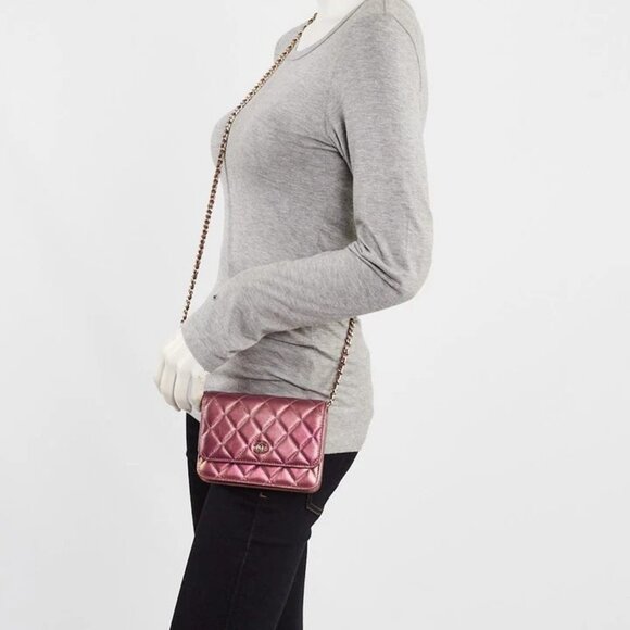 Chanel Iridescent Purple Quilted Lambskin Leather Mini WOC Clutch Bag - Picture 1 of 12